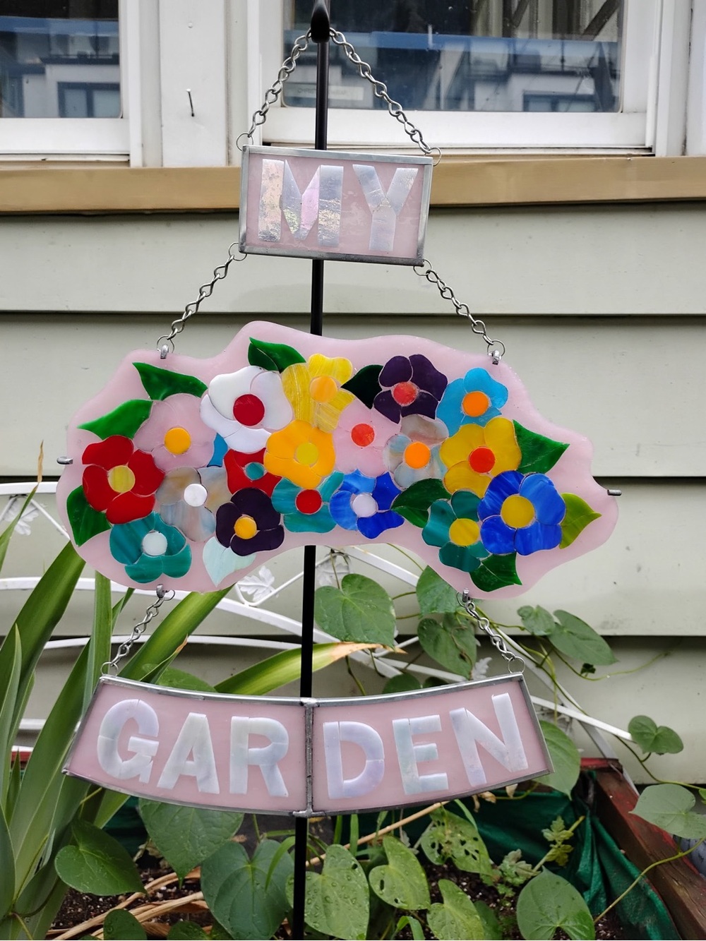 Stained glass My Garden Hanging Sign - Pink Backdrop
